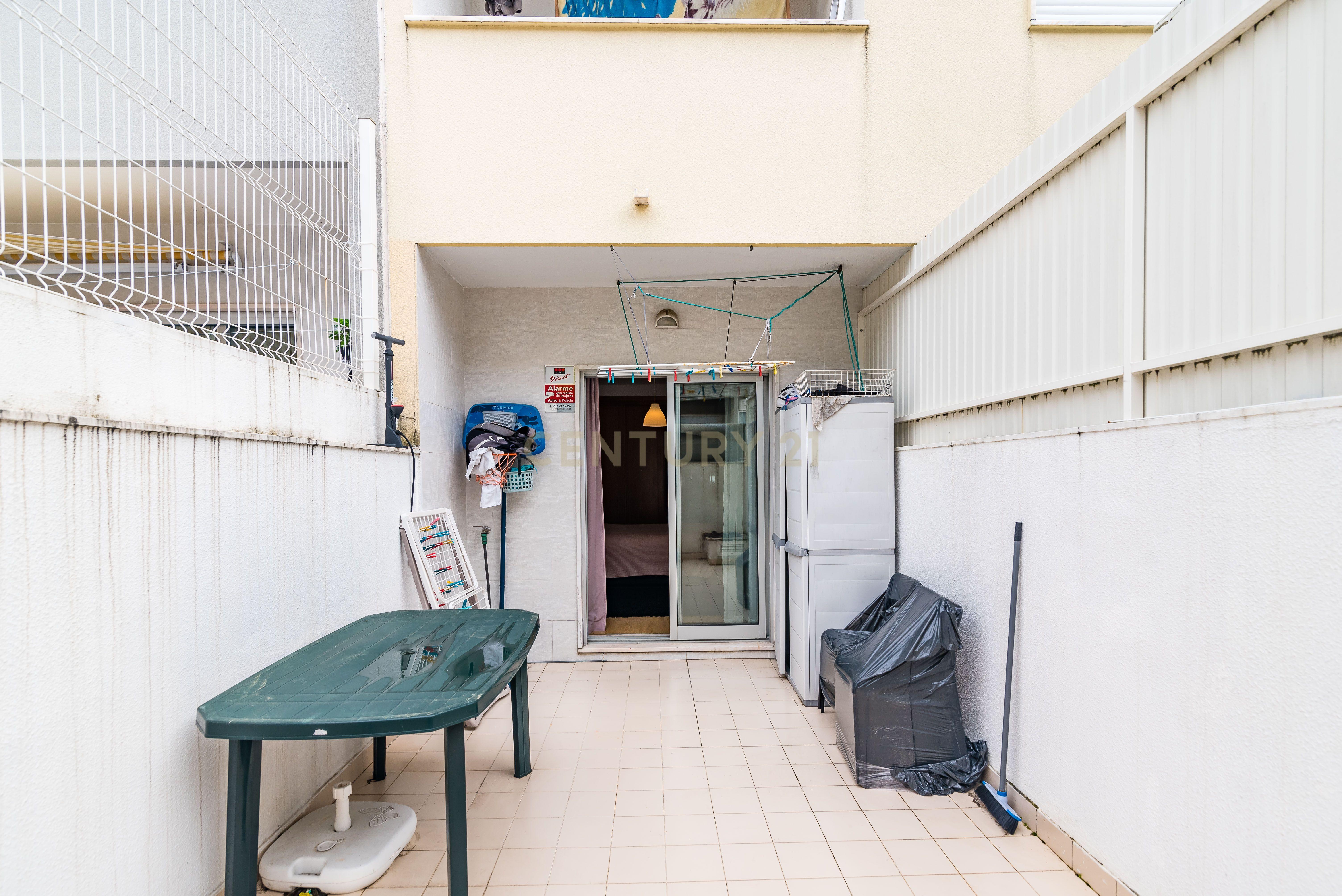 Apartamento T2 com Terraço em Loures - Excelente Oportunidade! - Image 19