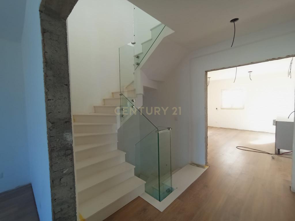 Moradia Geminada T3 em Construção na Quintinha - Sesimbra - Image 12
