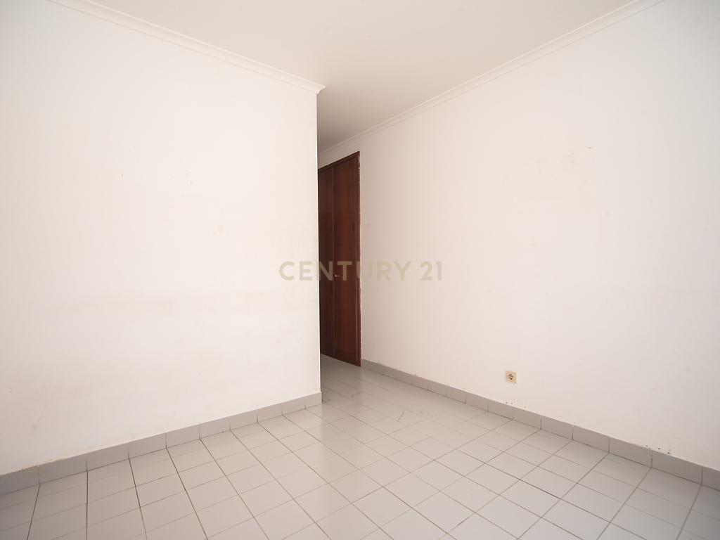 Apartamento T1 em Talaíde, Porto Salvo, Oeiras  - Image 13