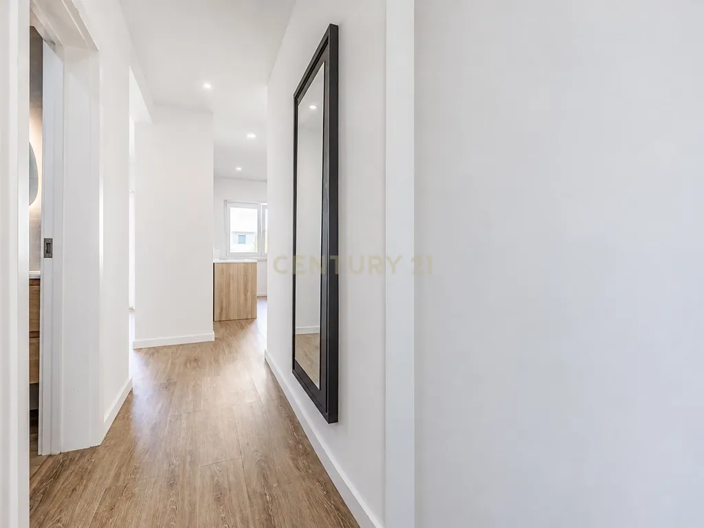 **T2 | Remodelação TOTAL e Smart Home | Agualva-Cacém** - Image 10