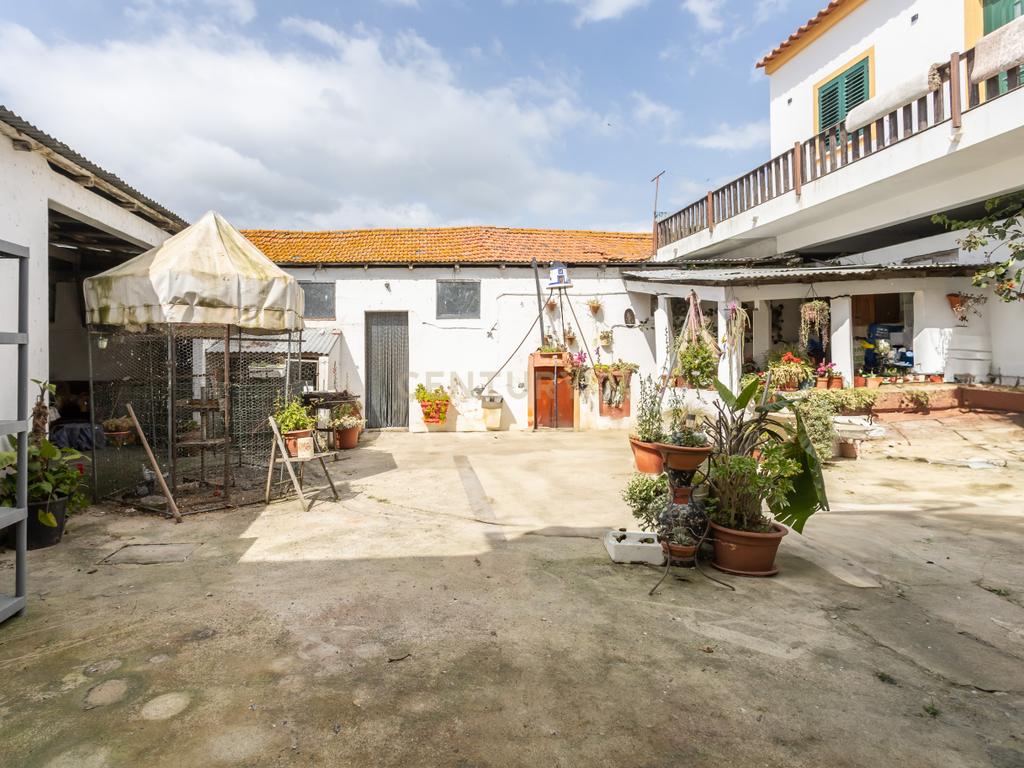 Oportunidade Única loft por 100.000€ a 15 minutos de Setúbal - Image 25