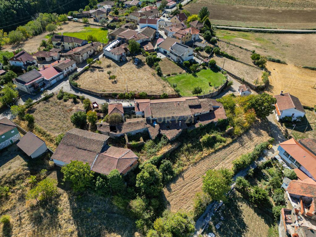 Espetacular Moradia em Rebordãos, Bragança - 8 Quartos - Image 33