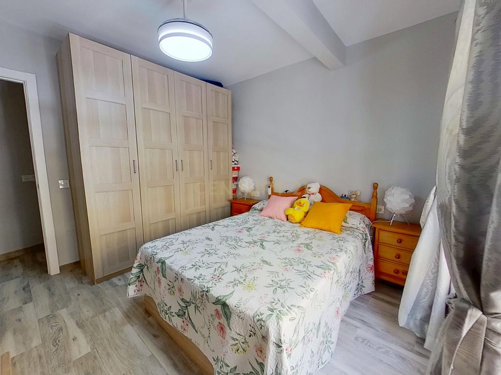 Apartamento renovado com 3 quartos a 10 minutos a pé do centro histórico - Image 17