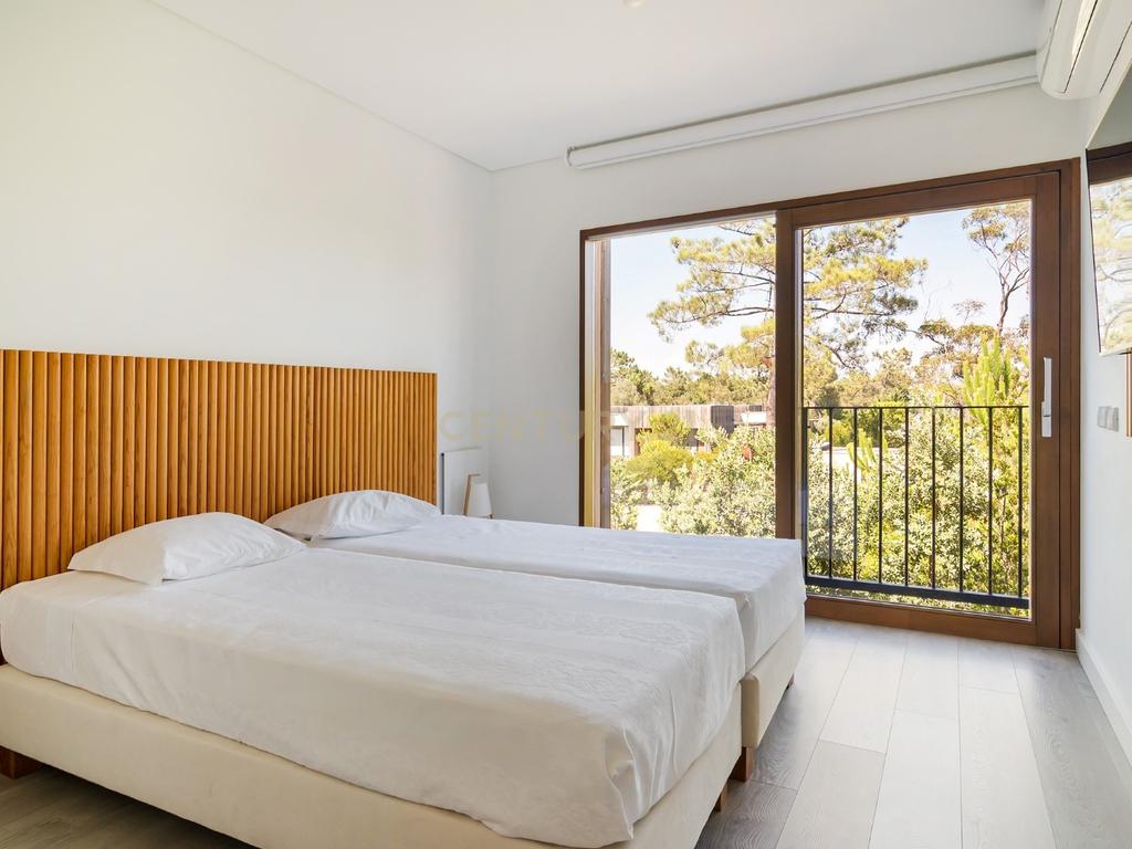 Apartamento Exclusivo no Pestana Tróia Eco-Resort & Residences – Primeira Linha de Mar - Image 15