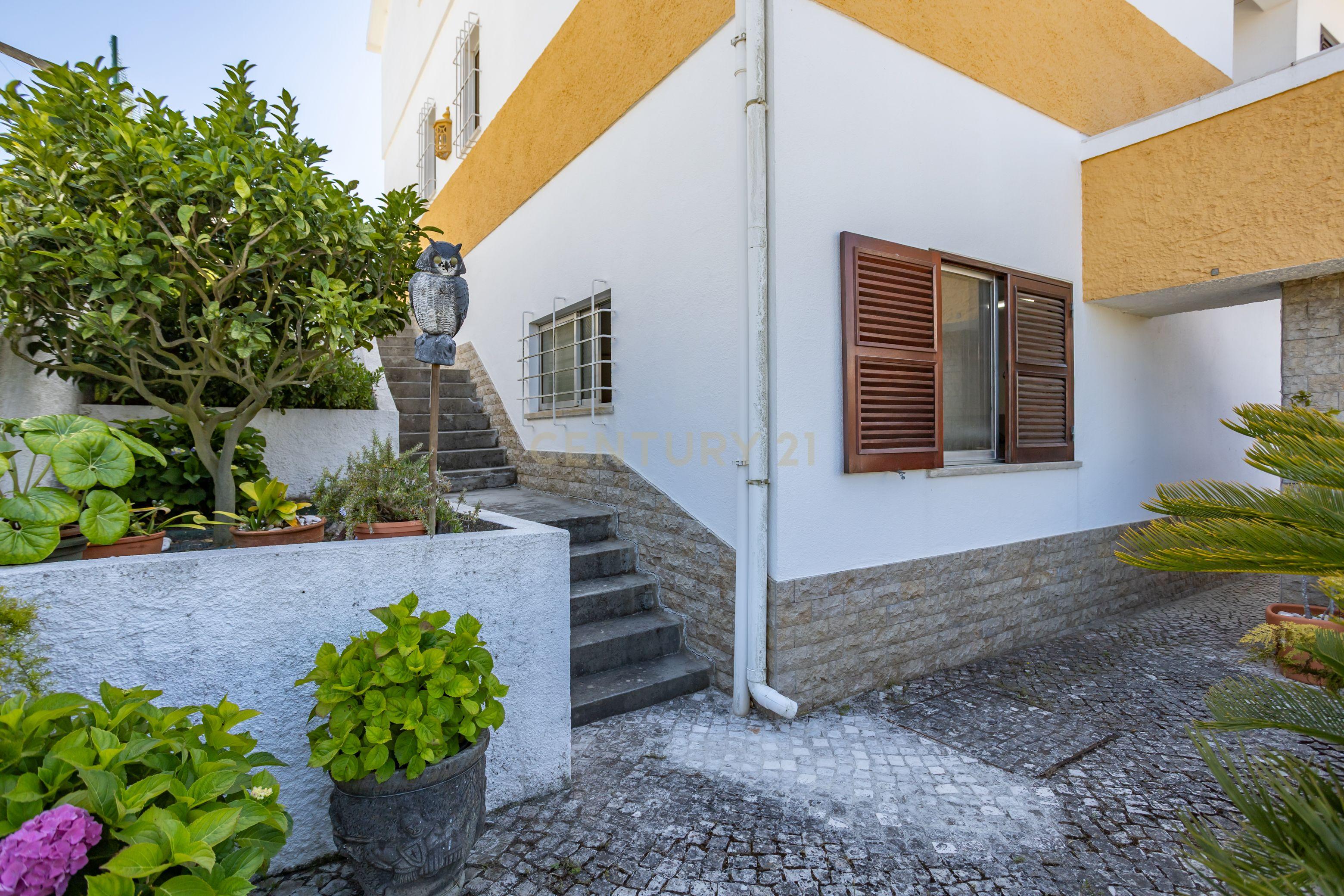 Fotografia 6 de Moradia isolada T3/4 em Vila Nova de Caparica