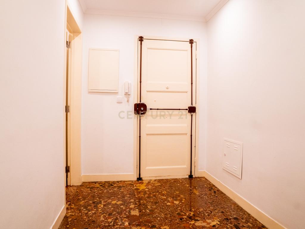 Apartamento T4 à venda na Rua de Santana à Lapa, Nº 24 - Image 4