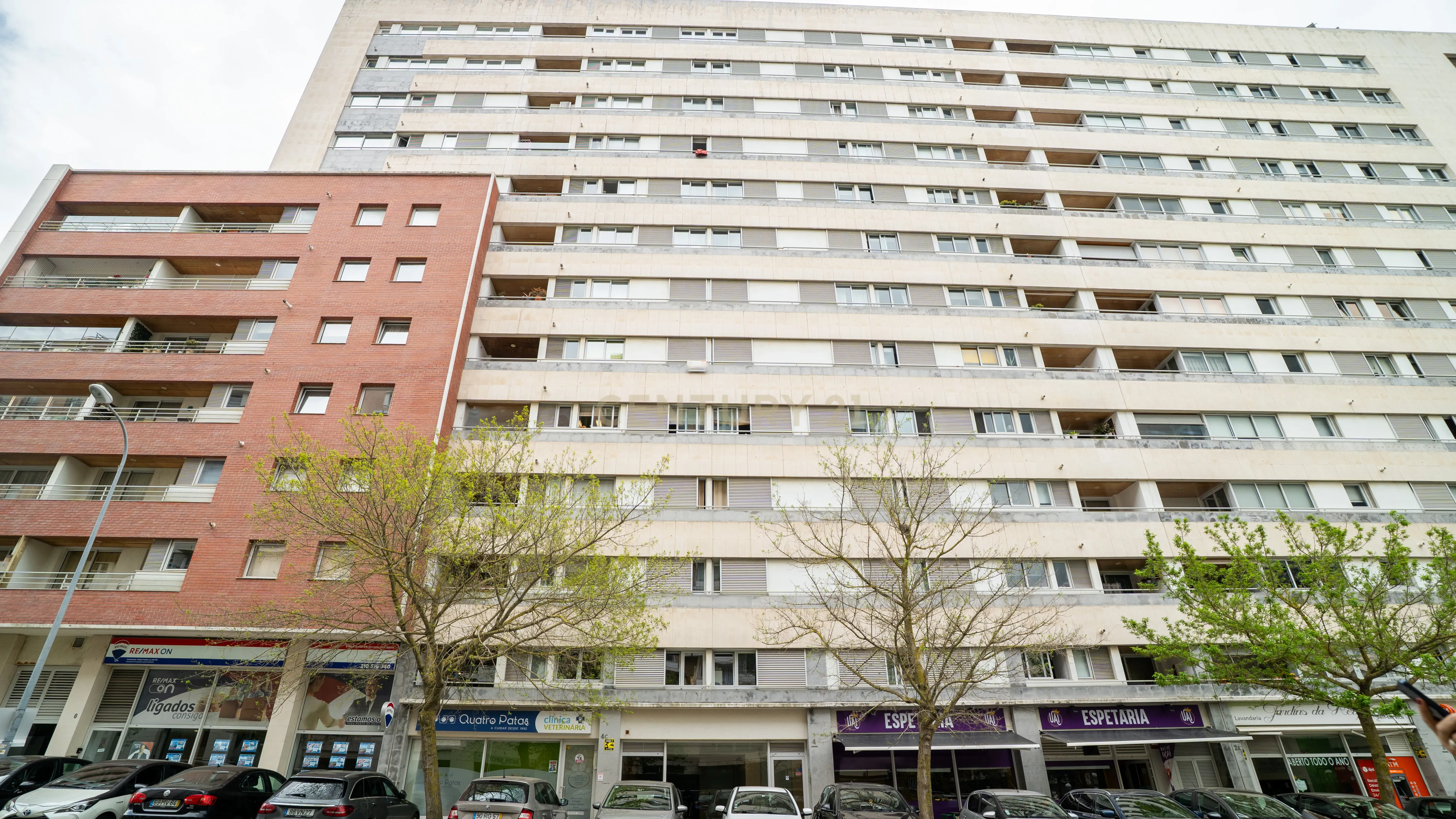 Apartamento T2 com Vista Panorâmica e garagem em Lisboa - 1550€ - Image 22