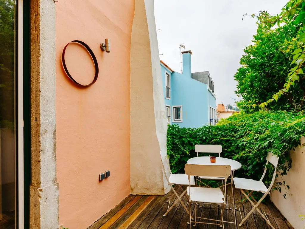 APARTAMENTO T2 - LOCALIZAÇÃO PREMIUM NO CORAÇÃO DE LISBOA - Image 9