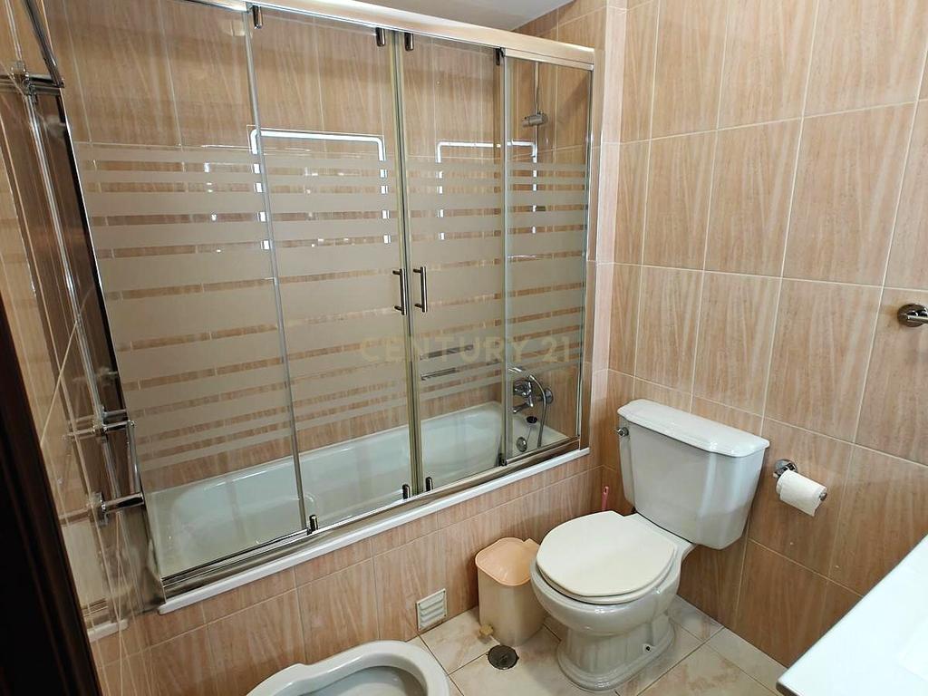 T2 em prédio com elevador em Cova da Iria – Fátima - Image 7