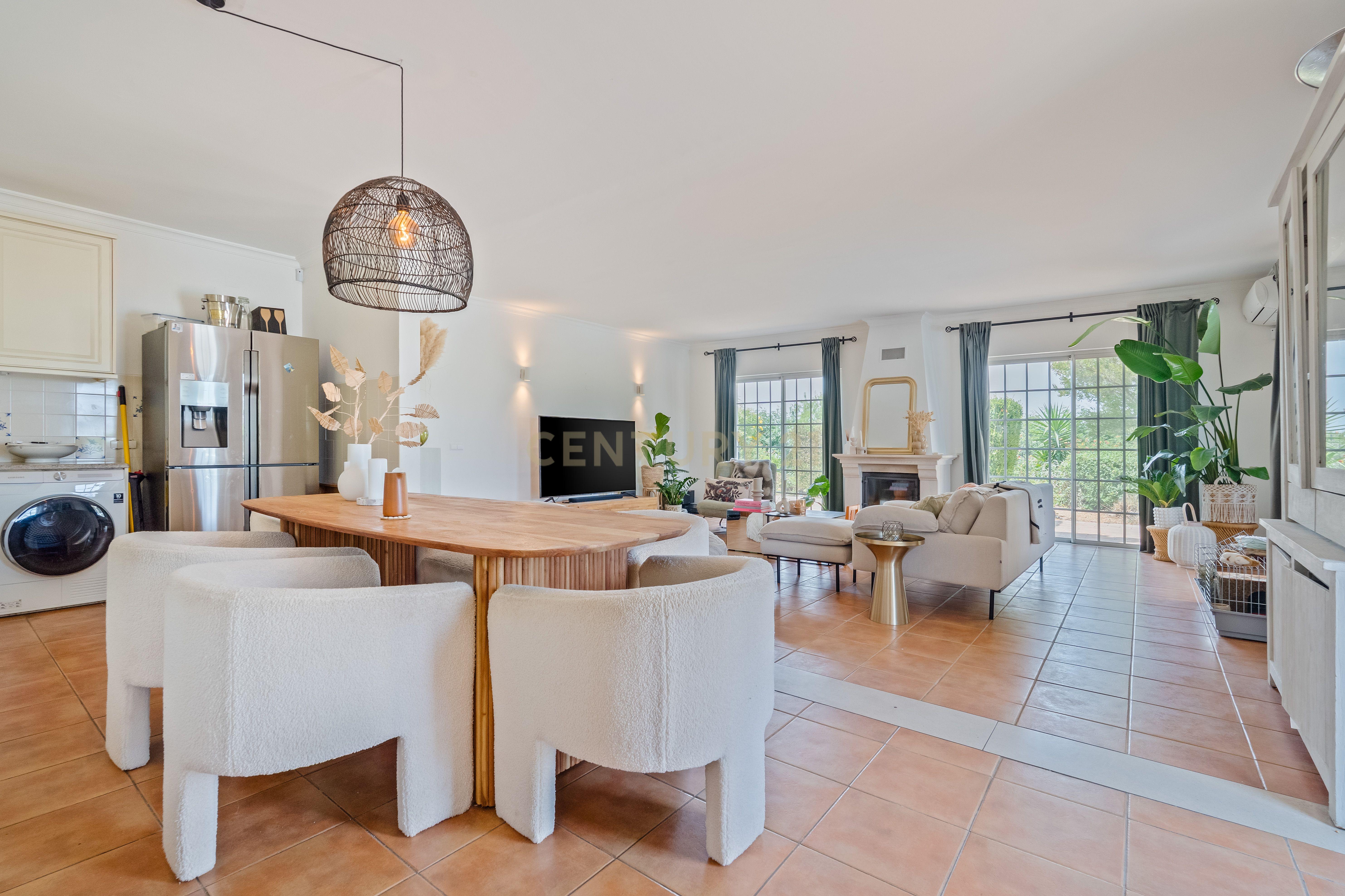 Casa de Luxo em Albufeira com Vista Panorâmica e Piscina - Image 2