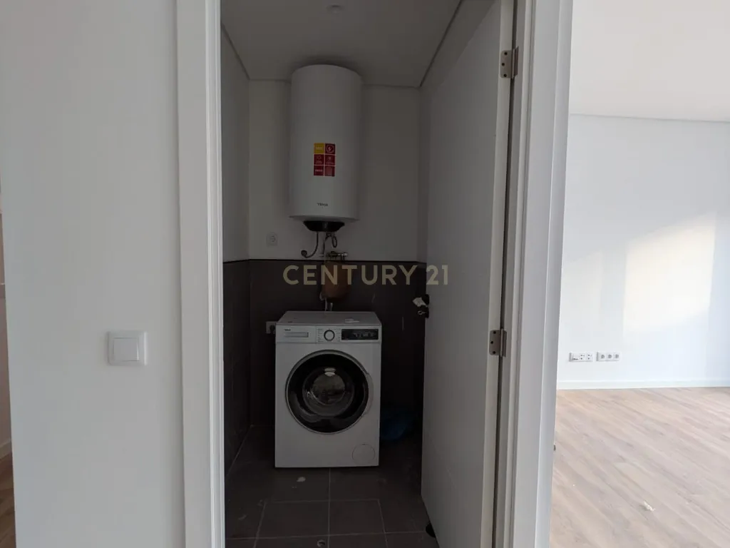 ApartamentoT2 | Campanhã | Próximo Metro - Image 8