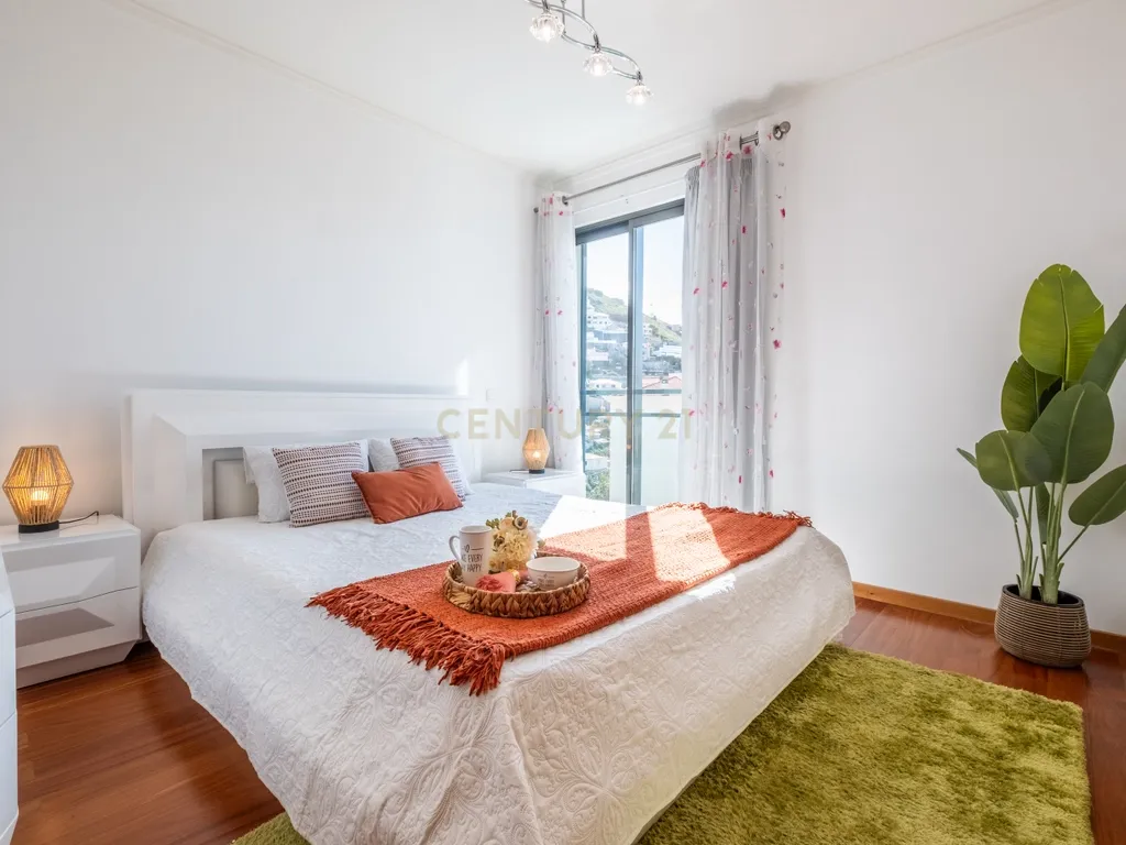 Penthouse com Vista Mar em Funchal, Madeira - Image 11