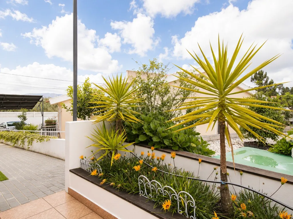 Moradia T3 em lote de 936m2 em Vila Alegre, Fernão Ferro - Image 41