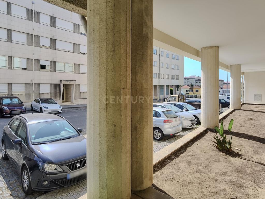 Apartamento T2 em Gondomar com Elevador e lugar de Garagem - 90m² - Image 24