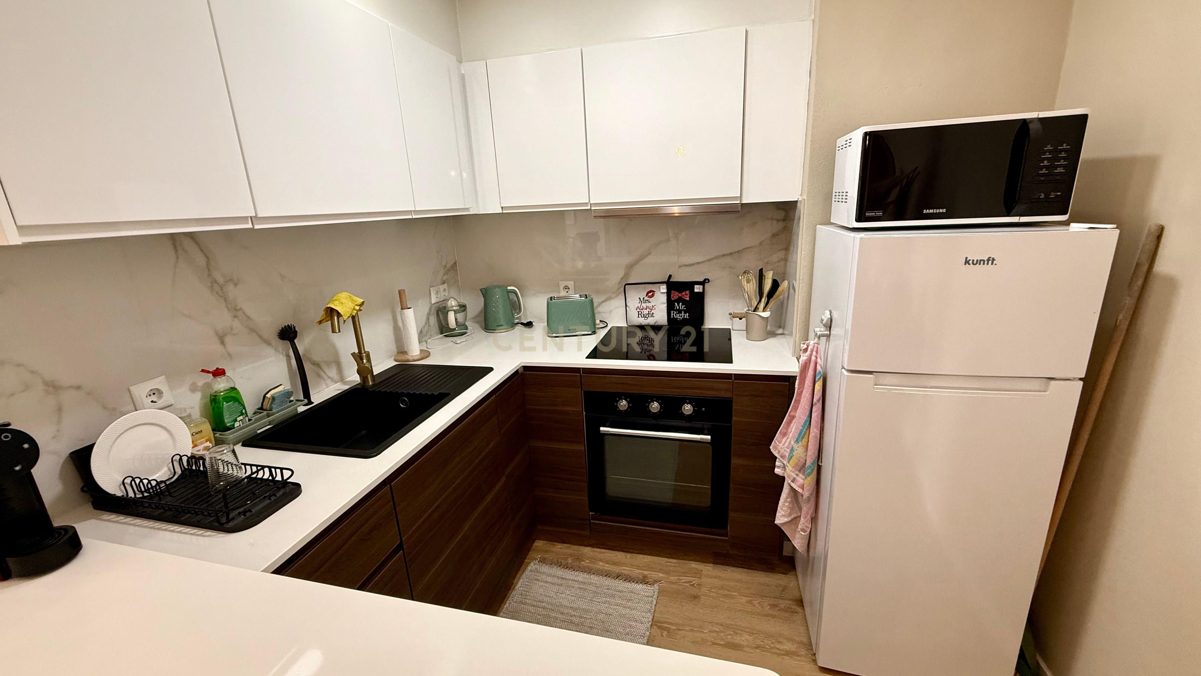Fotografia 10 de Apartamento T2 renovado em Armação de Pêra a 500 metros da praia.