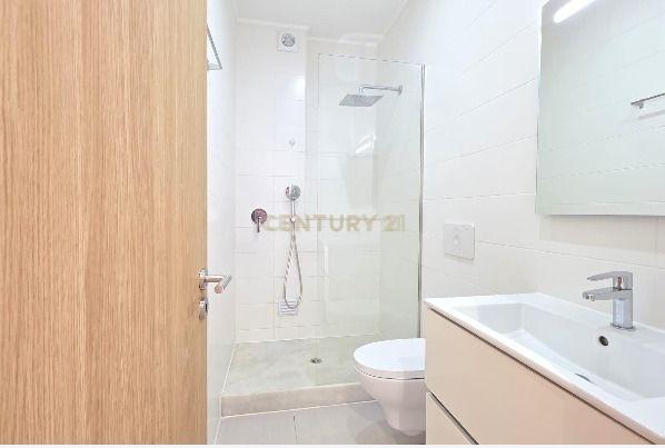 Fotografia 12 de Apartamento T1 Remodelado no Centro da Amadora
