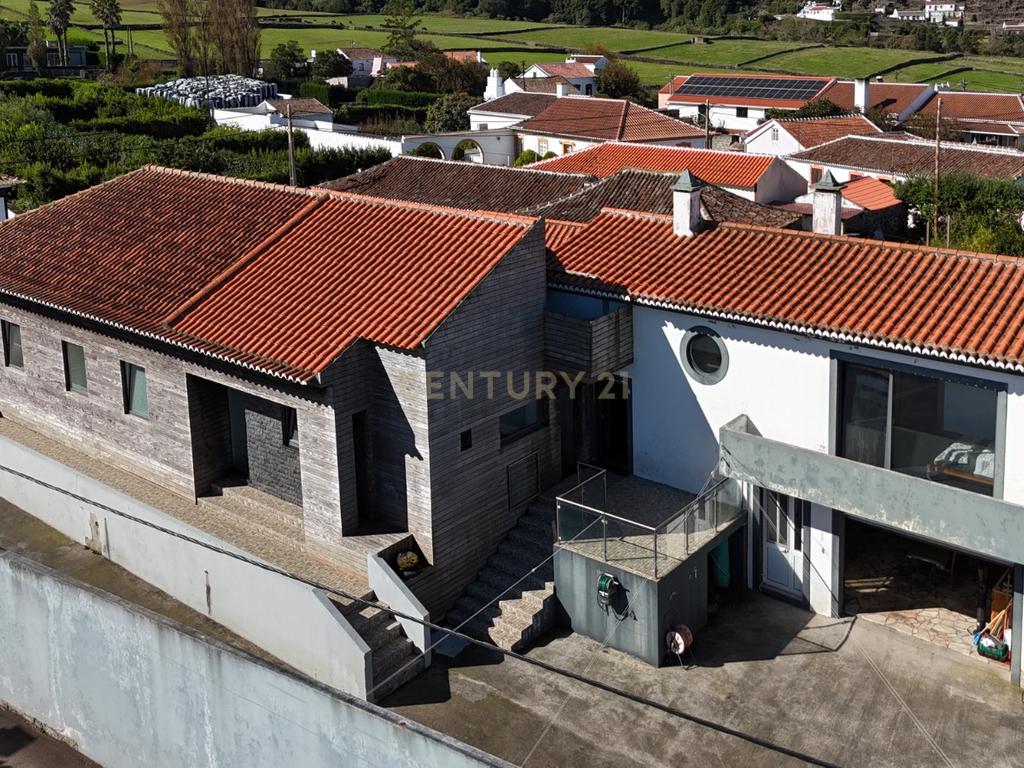 Casa Moderna com Vista Mar em Altares, Angra do Heroísmo - Image 1