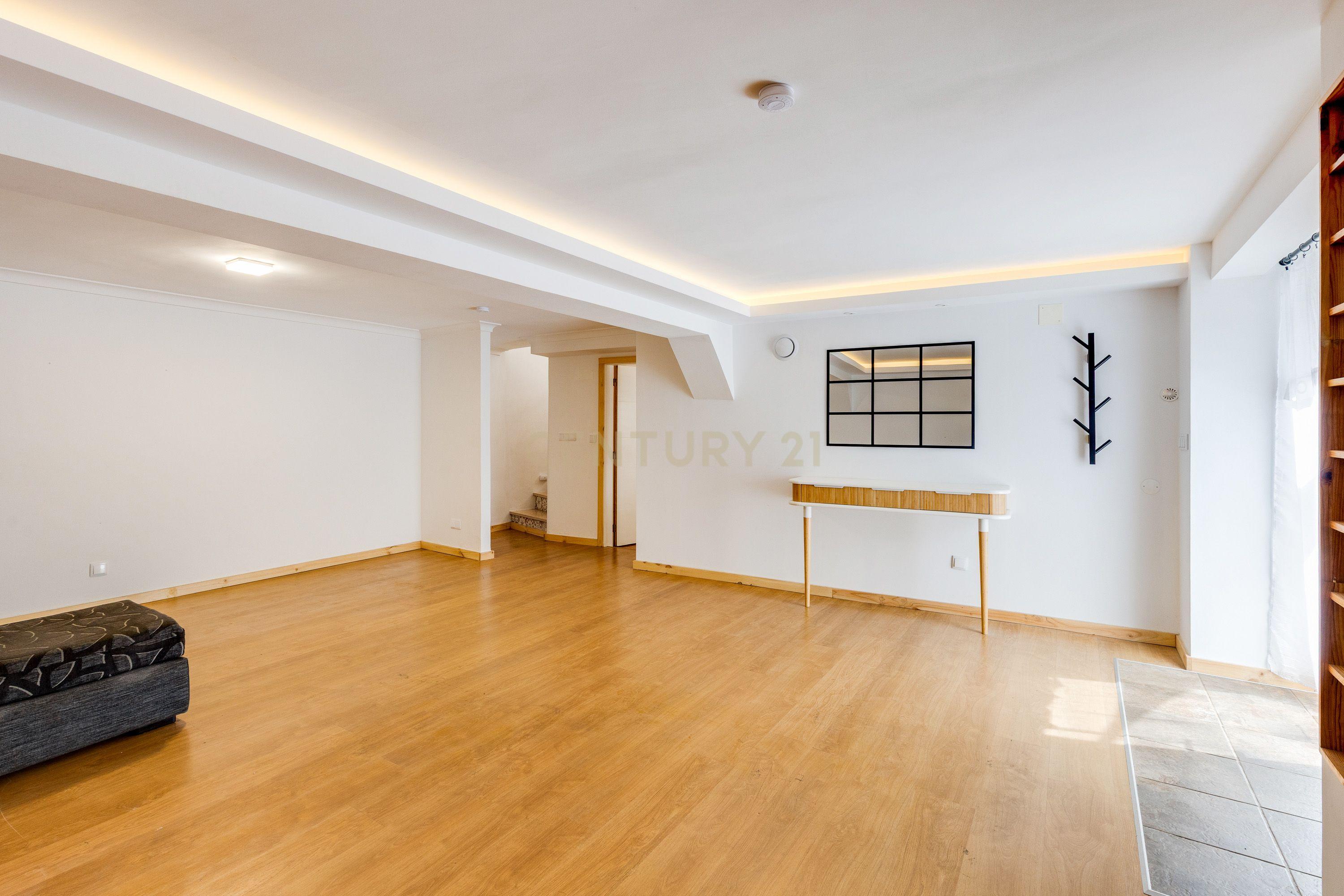 Fotografia 3 de Casa T3 em Maceira, Leiria - Conforto e Praticidade