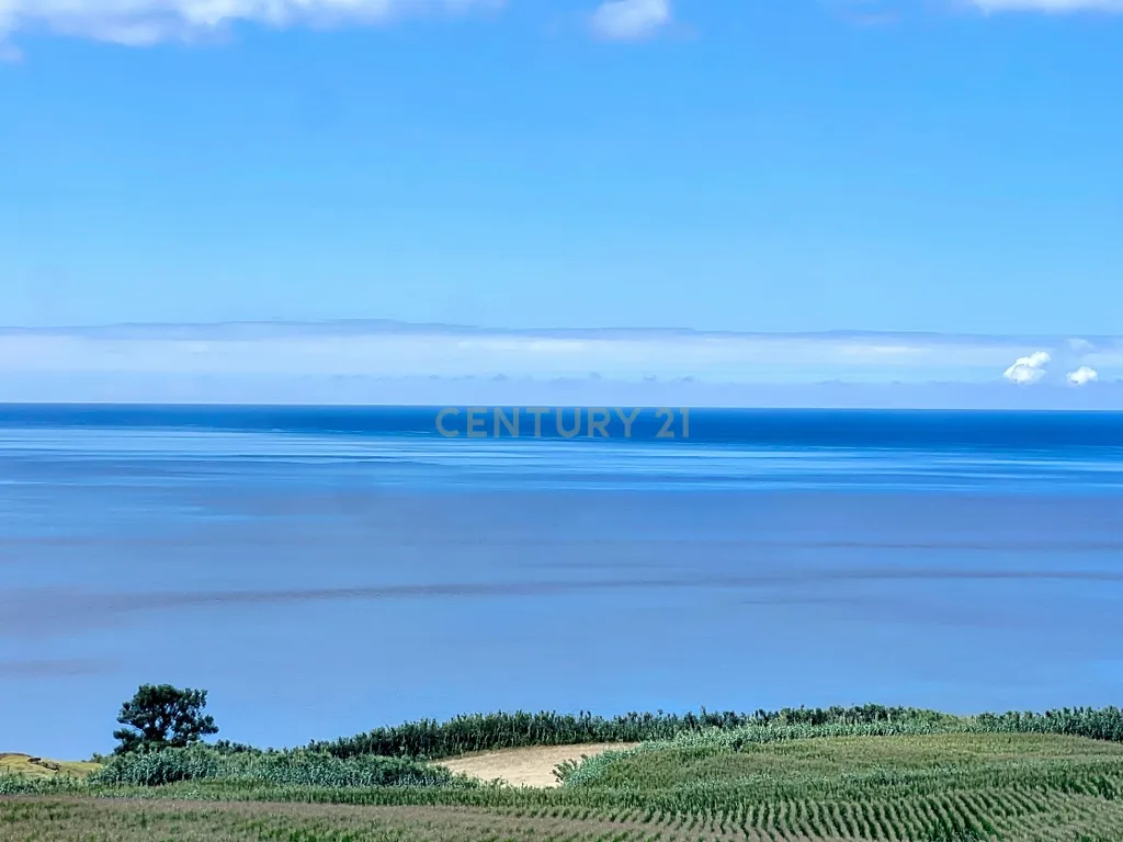 🏡 Moradia Única com Vista Mar — 3 Apartamentos | AL em Funcionamento | Feteiras, Ponta Delgada - Image 15