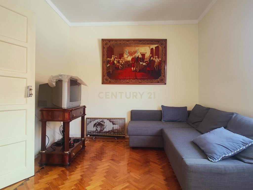 Prédio Bi-Familiar T2 e 2 Anexos Tipologia T1 Em Zona Residencial Tranquila Na Póvoa de Santo Adrião  - Image 21