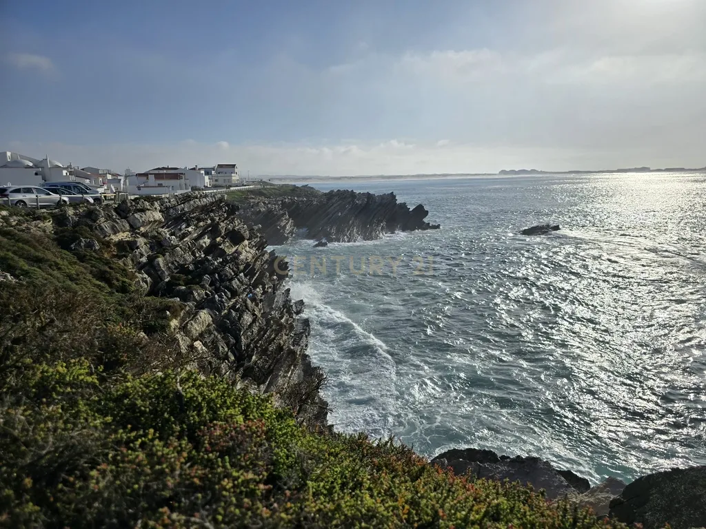 Moradia Isolada inserida em Quinta com terreno de 13000m2 em Peniche - Image 16