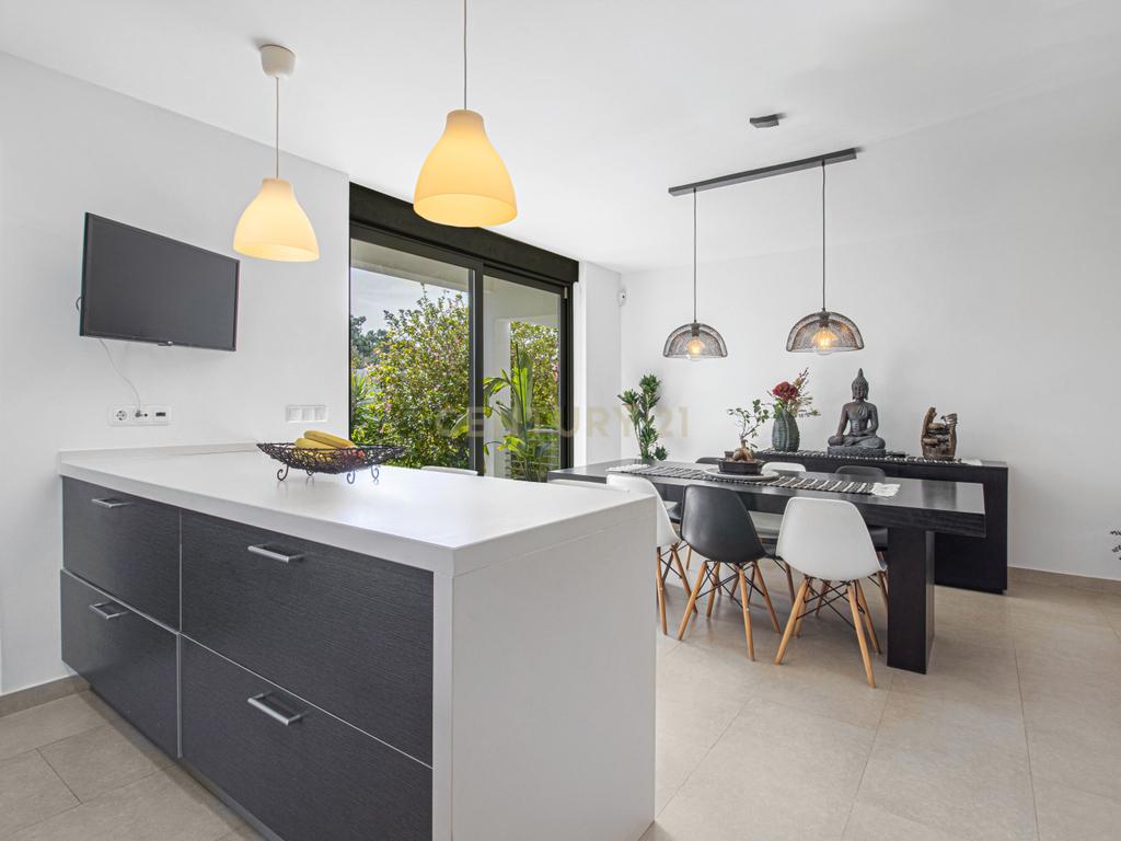 Moradia Isolada T4 291m2 em Lote de 1050 m2 em Mucifal, Colares, Sintra - Image 18