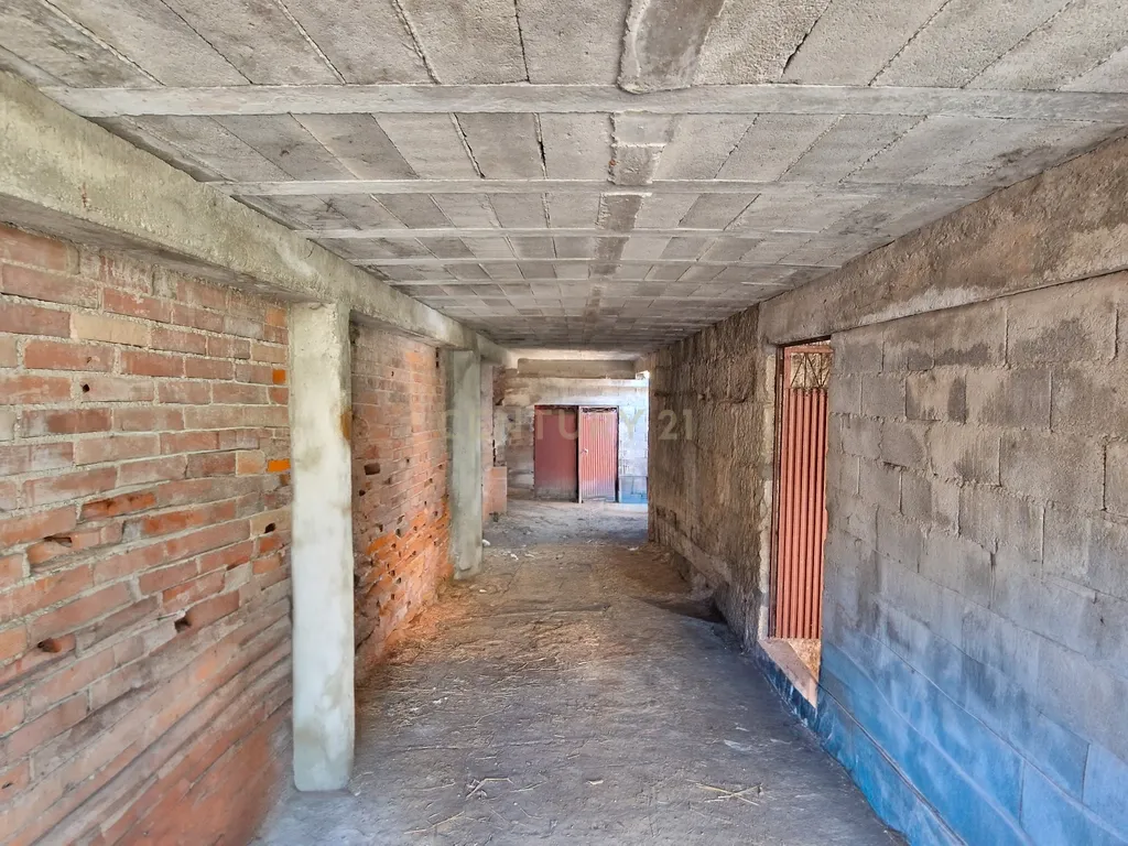 Arrumo em pedra com potencial para habitação – Ótima oportunidade de investimento em Orgens - Viseu - Image 8