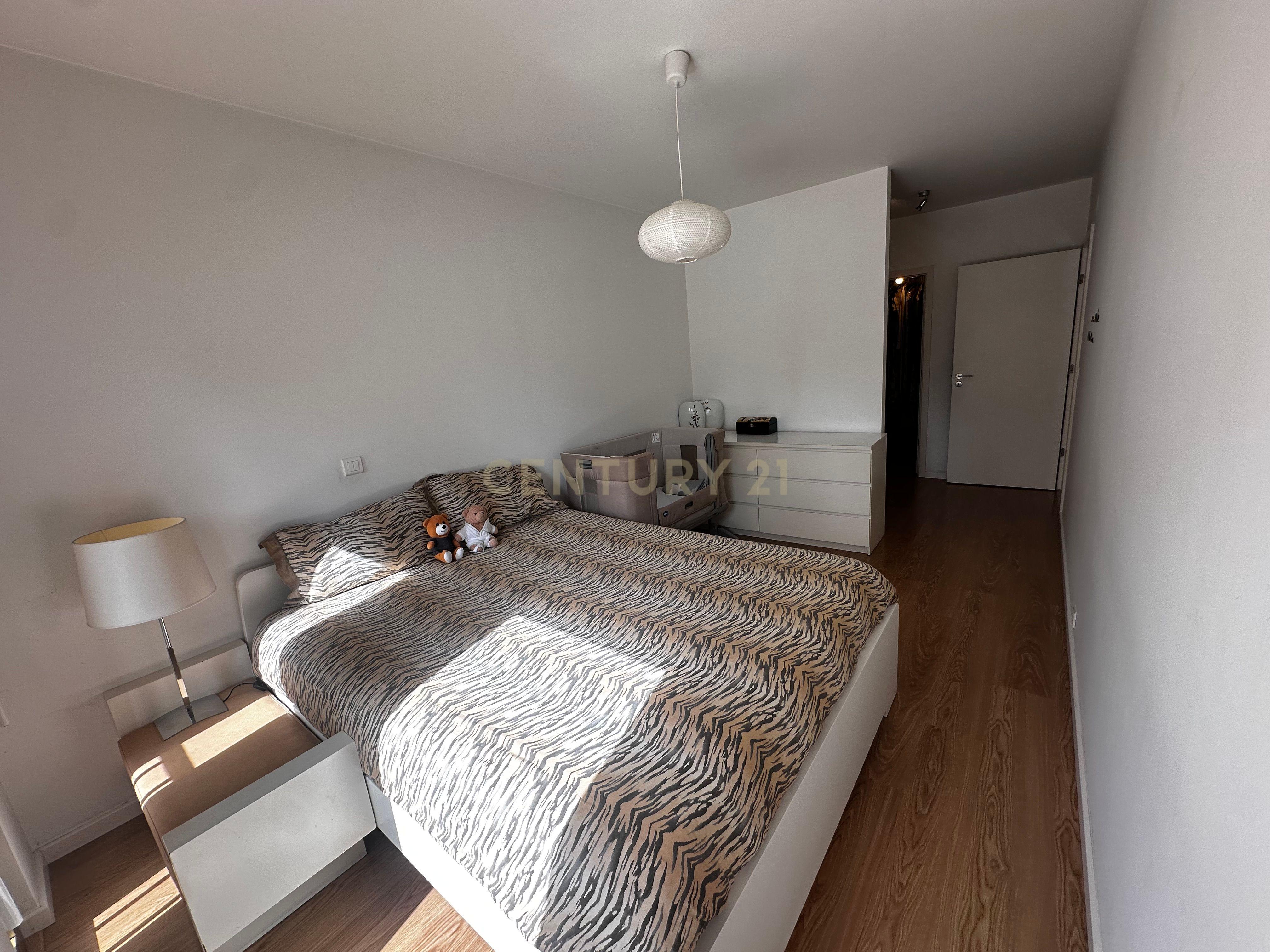 Apartamento T2 com 118m2 para venda nas Avenidas Novas com uma excelente localização proximo da estação de Entrecampos e da Cidade Universitária. - Image 33