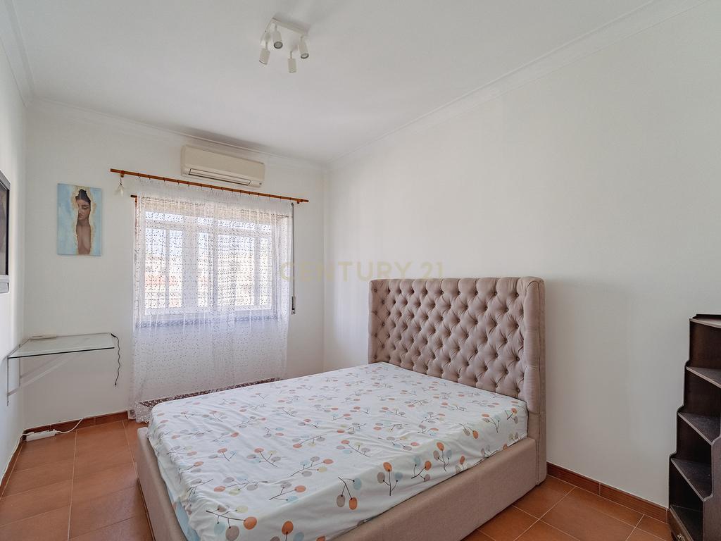 Apartamento T1 Feijó - Almada - Image 10