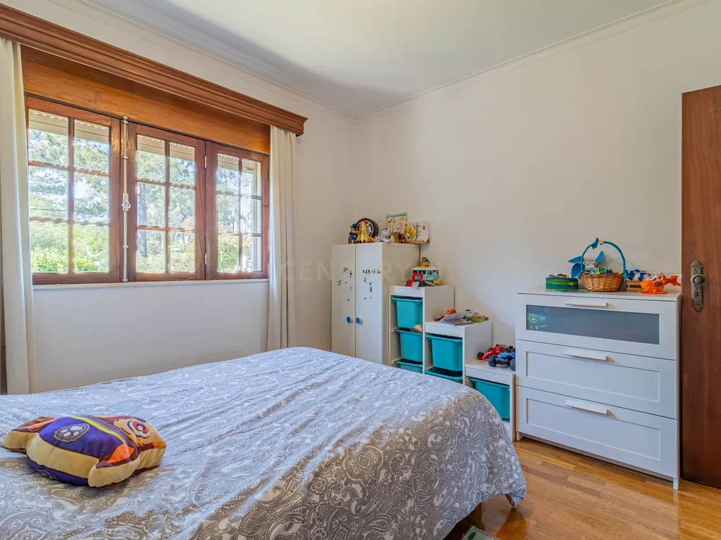 Moradia T3 + T2 em Amares com Jardim e Garagem - Image 18