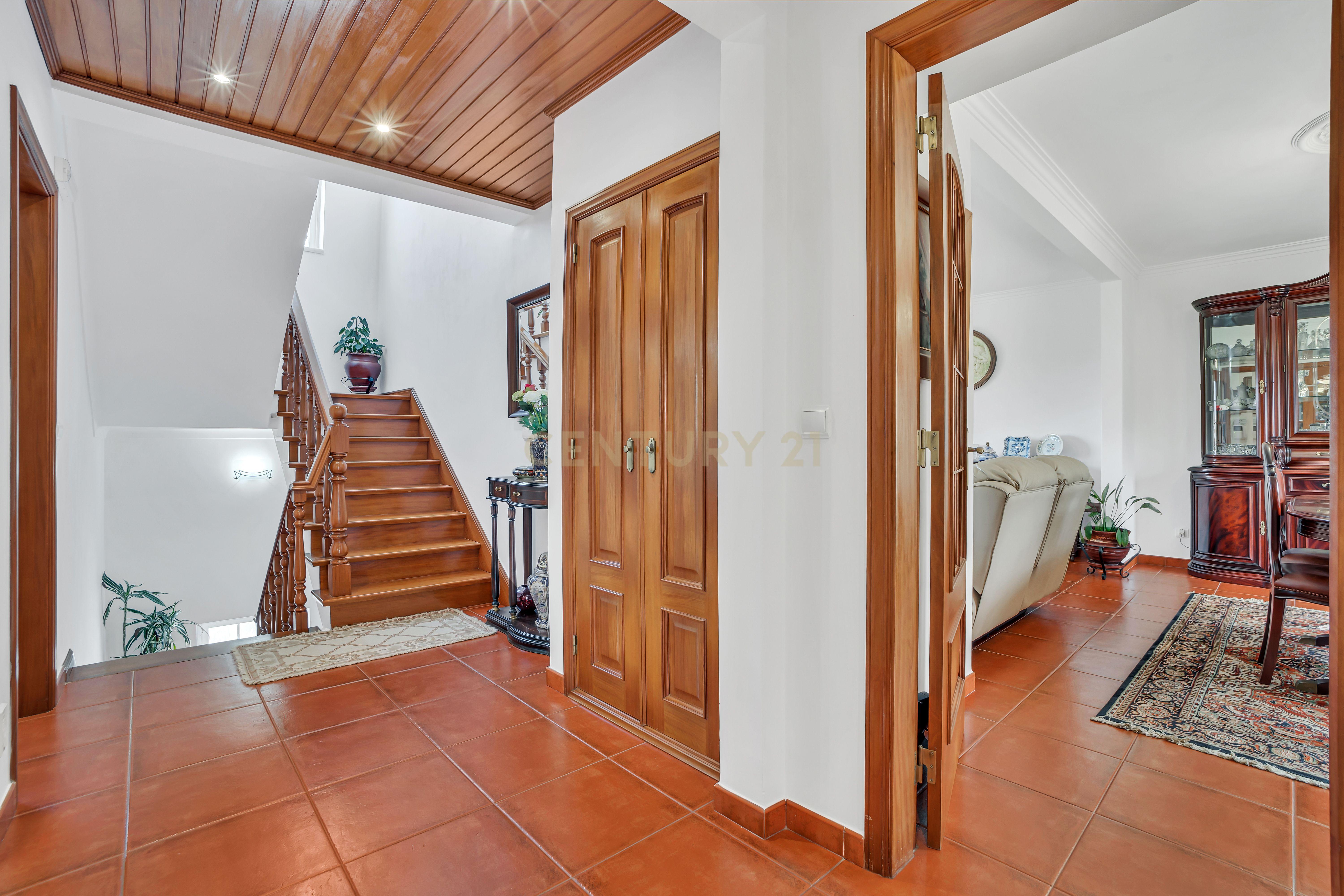 Moradia T4 em Mafra com vista de mar - Image 9