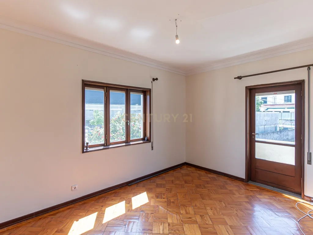 Andar Moradia T5 – Antas, Avenida Fernão de Magalhães – Porto - Image 32