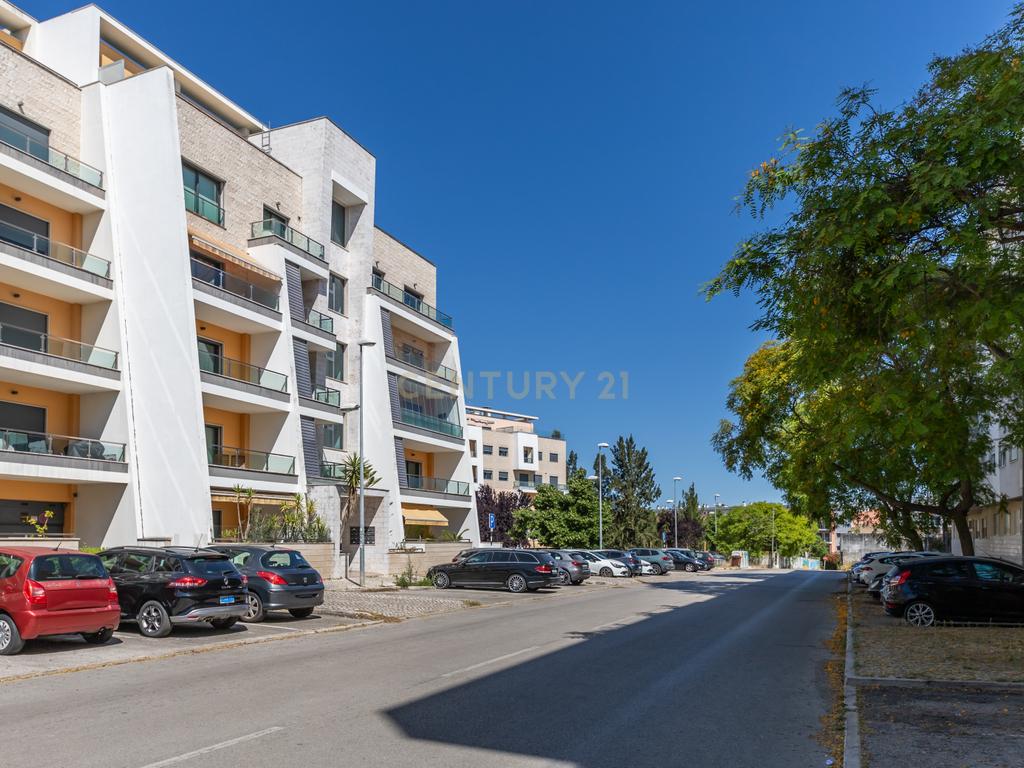 Apartamento T3 Com Box - Varandas Montijo - Image 42