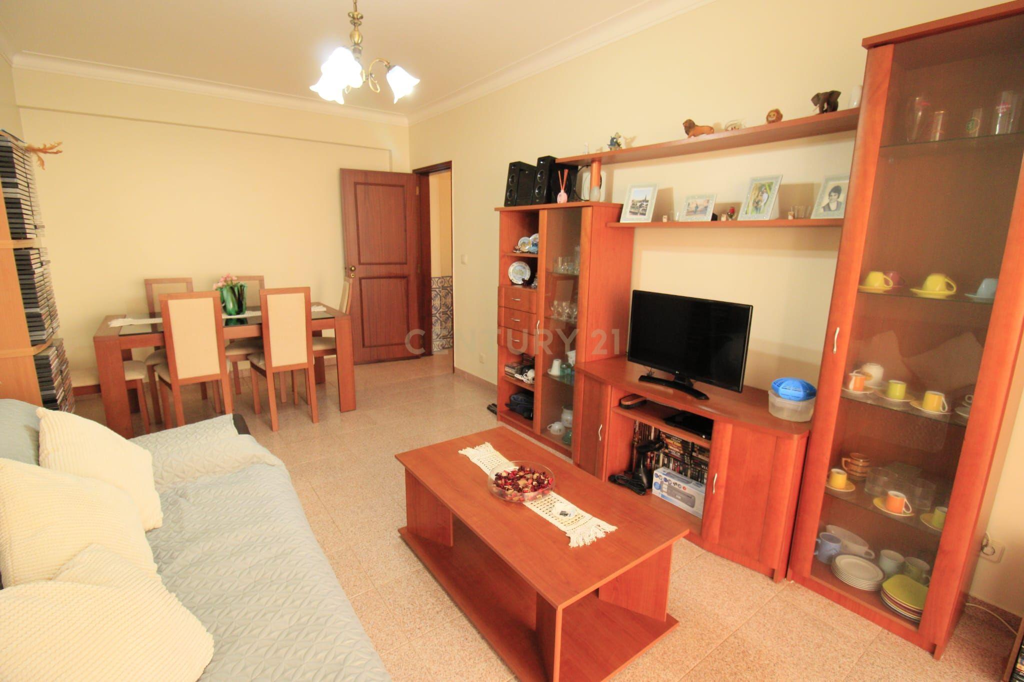Apartamento T2 com Garagem | Agualva-Cacém - Image 5