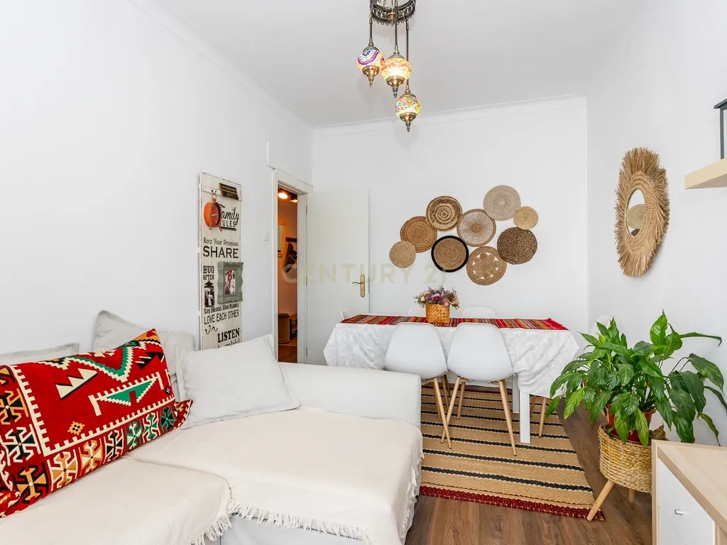 Apartamento T3 remodelado no Barreiro - Image 23
