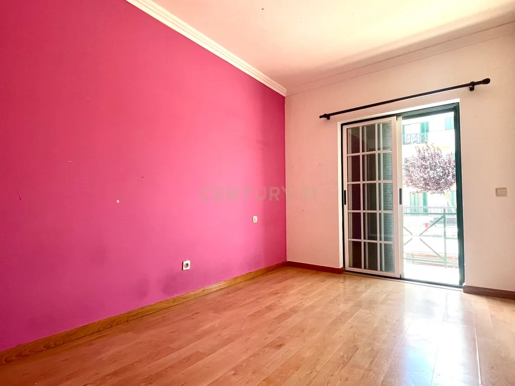 Apartamento T2, com Duas Varandas e Arrecadação, em Aires, Palmela - Image 18