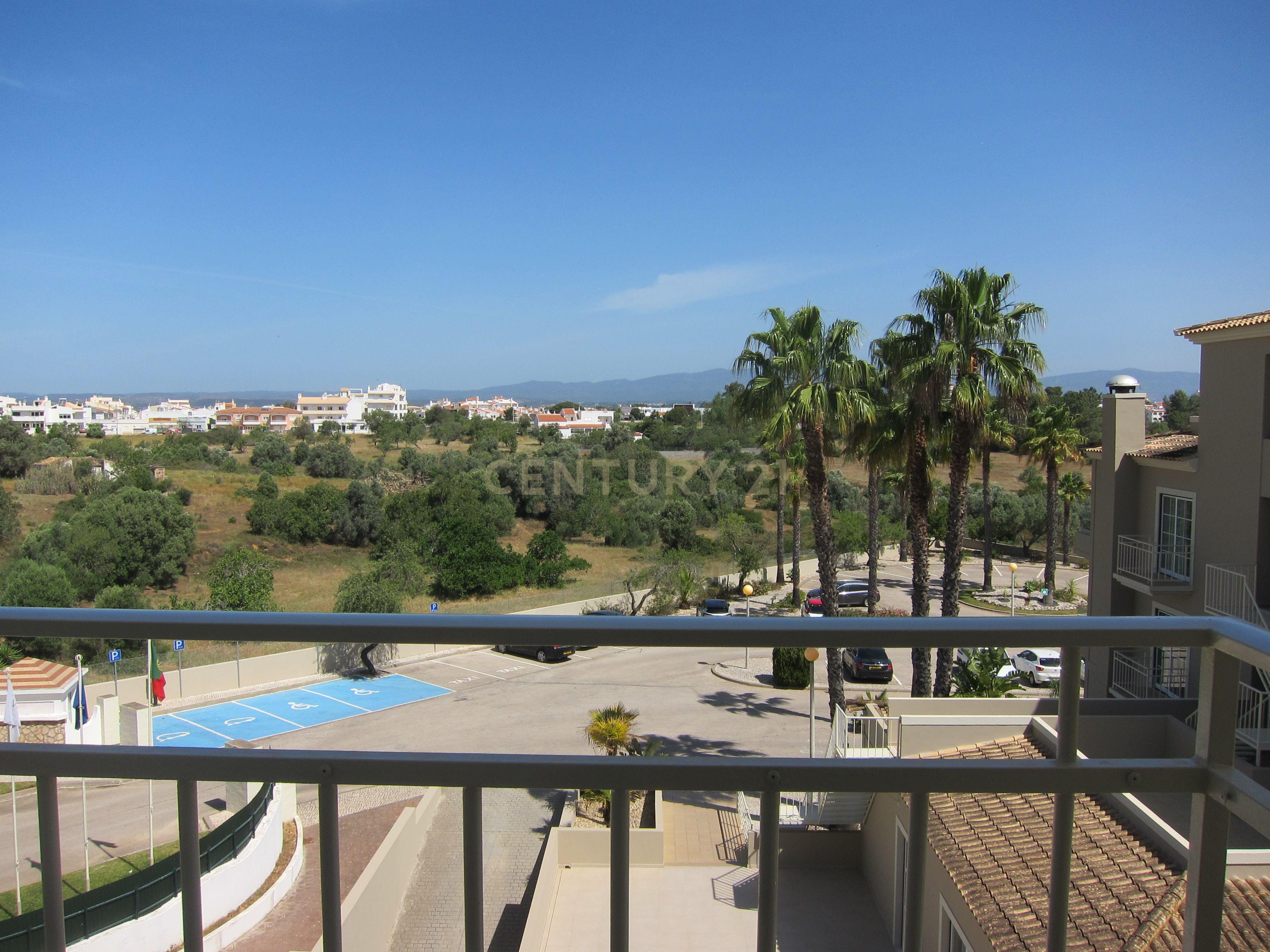 Apartamento T1  em Condomínio fechado com piscina, Vitor`S Plaza Alvor - Image 23