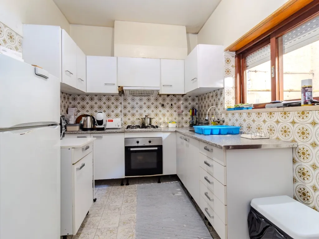 Moradia T3 + T1 + Espaço Comercial – Oportunidade Única no Centro da Vieira de Leiria - Image 43