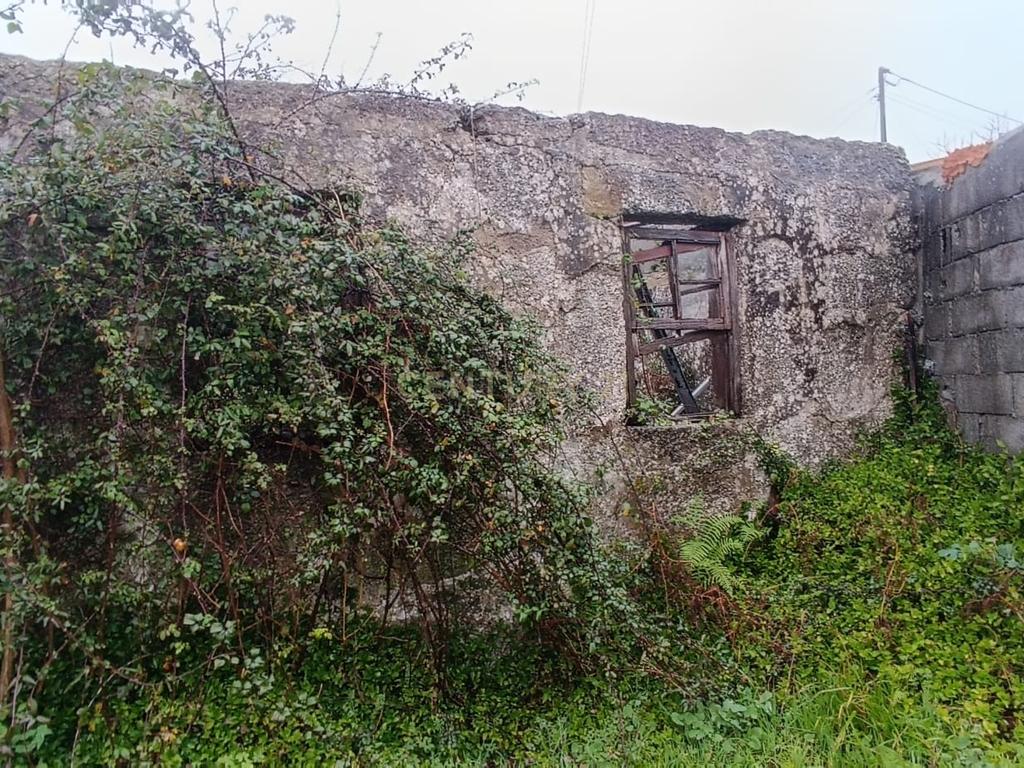 Quinta De Além com casa rústica em ruína para reabilitação total de 2 quartos no centro de Cete, Paredes - Image 25