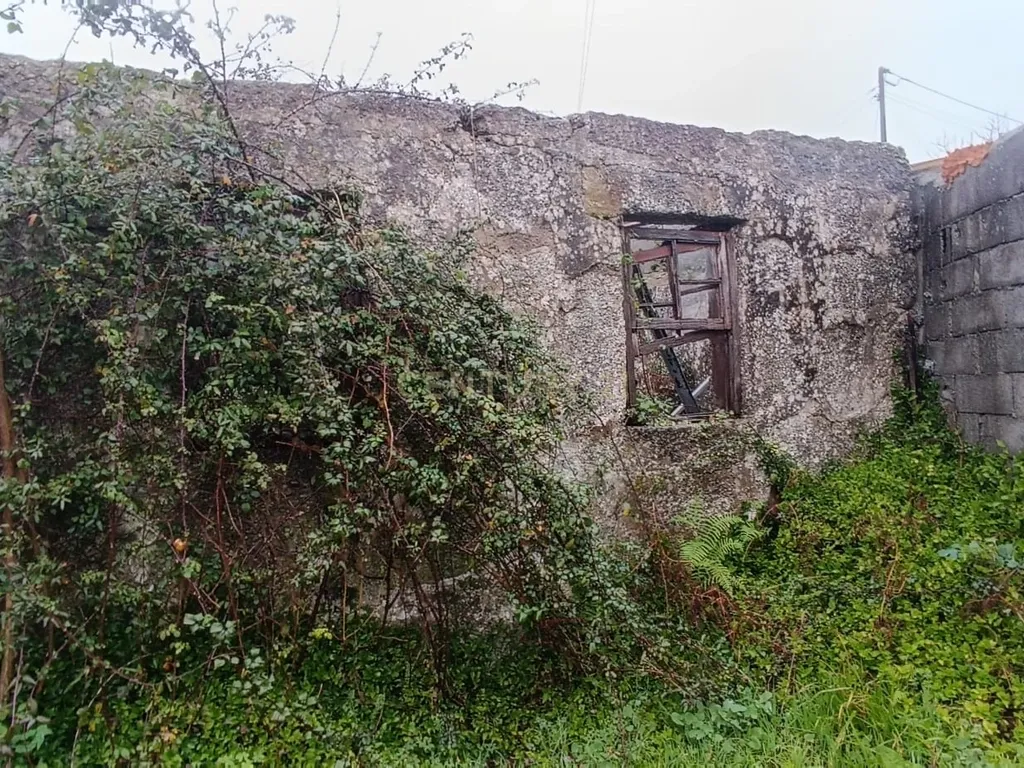 Quinta De Além com casa rústica em ruína para reabilitação total de 2 quartos no centro de Cete, Paredes - Image 25