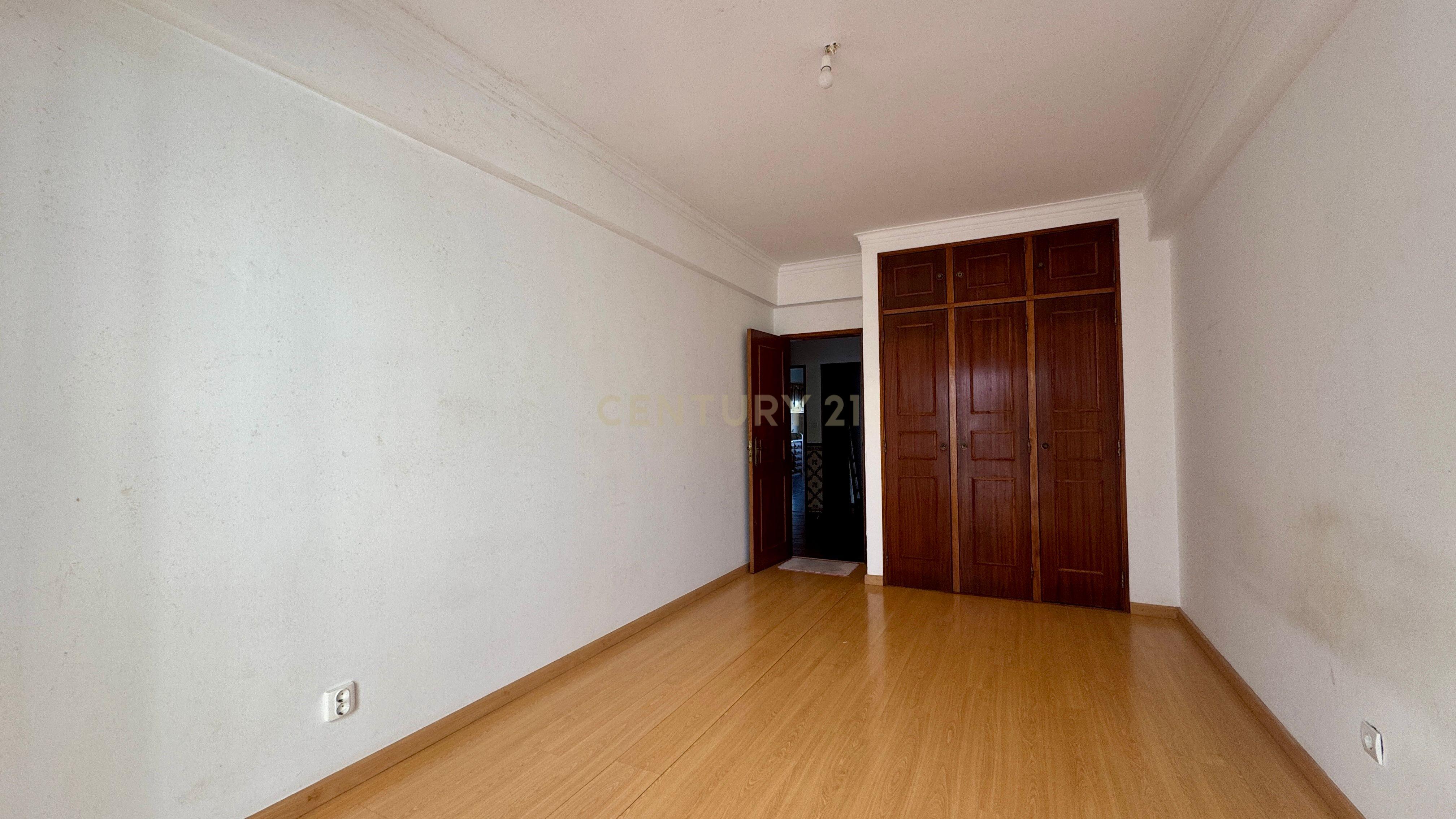 Fotografia 10 de Apartamento T1+1 em Agualva e Mira Sintra
