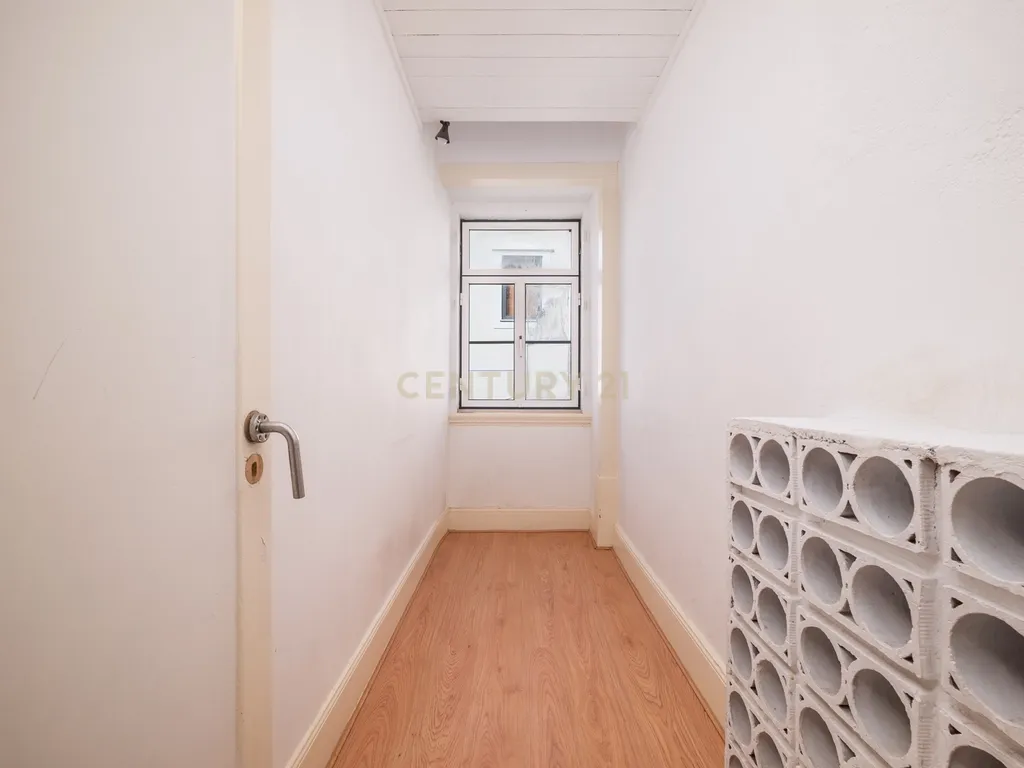 Apartamento T3+1 com varanda | Rua Guerra Junqueiro, Coimbra - Image 16