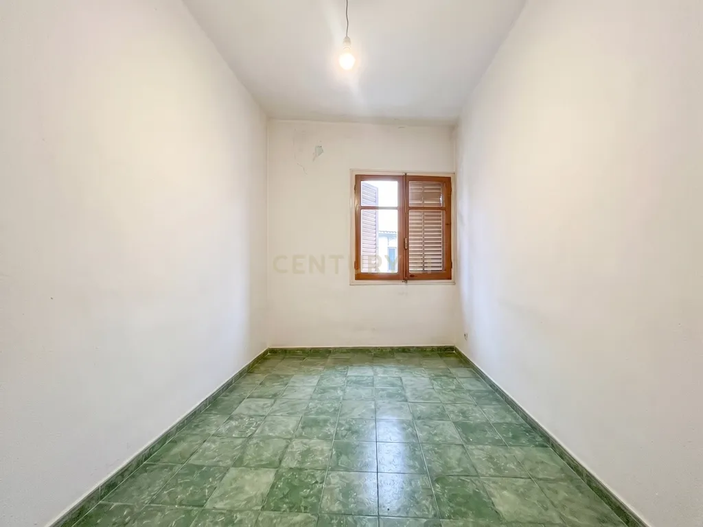 Espaçosa Casa para Recuperar em Sant Cebrià de Vallalta - Image 11