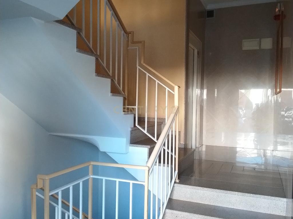 Apartamento T3 em Almancil, condomínio com Piscina, Jardim e Garagem  - Image 3