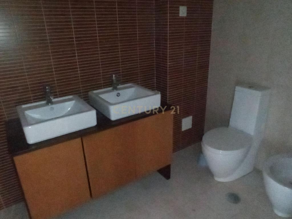Apartamento T3, com Duas Varandas e Garagem na Vila Serena, Pinhal Novo - Image 9