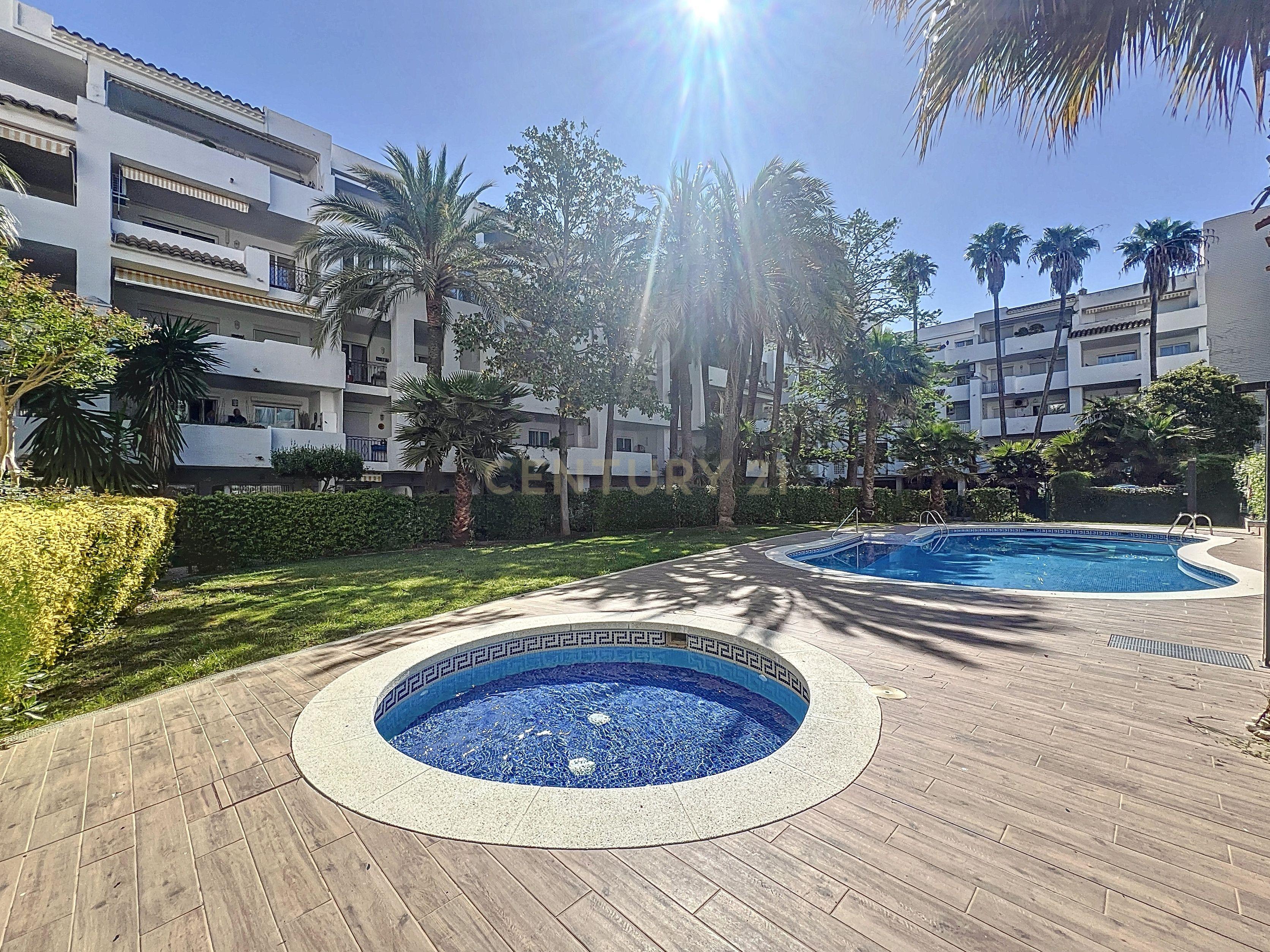 À venda – Apartamento com licença turística em Santa Margarita – Residência Royal Marine I - Image 2