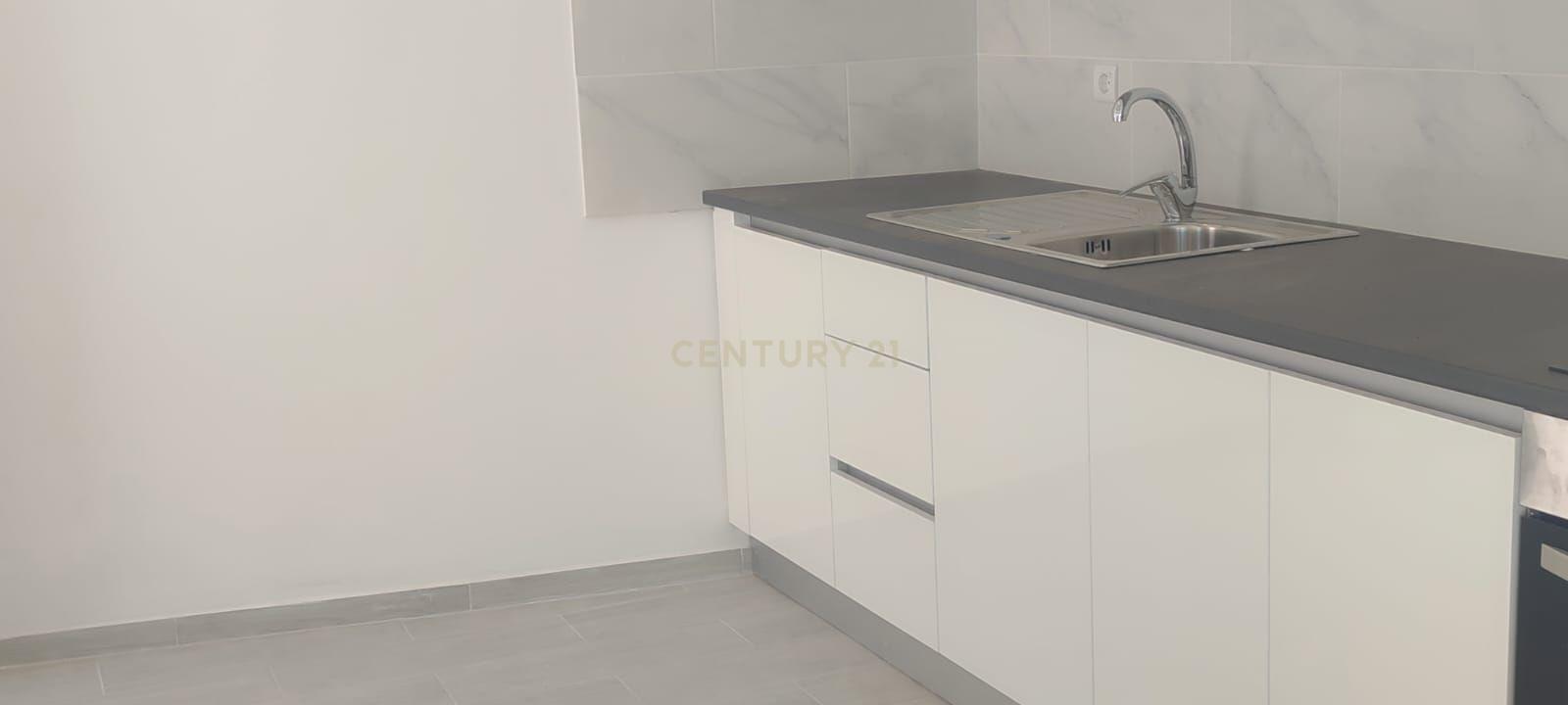 Moradia V2 em Faião - Terrugem - Image 28