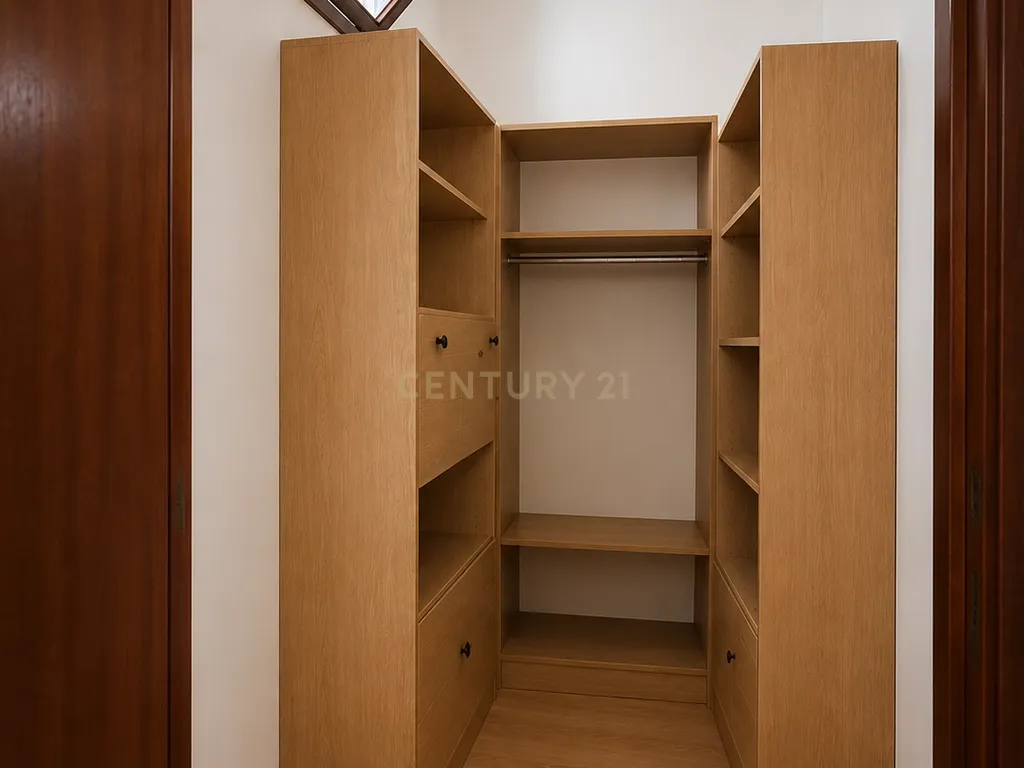 T0 com características de T1+1 (quarto independente e closet) - Image 7