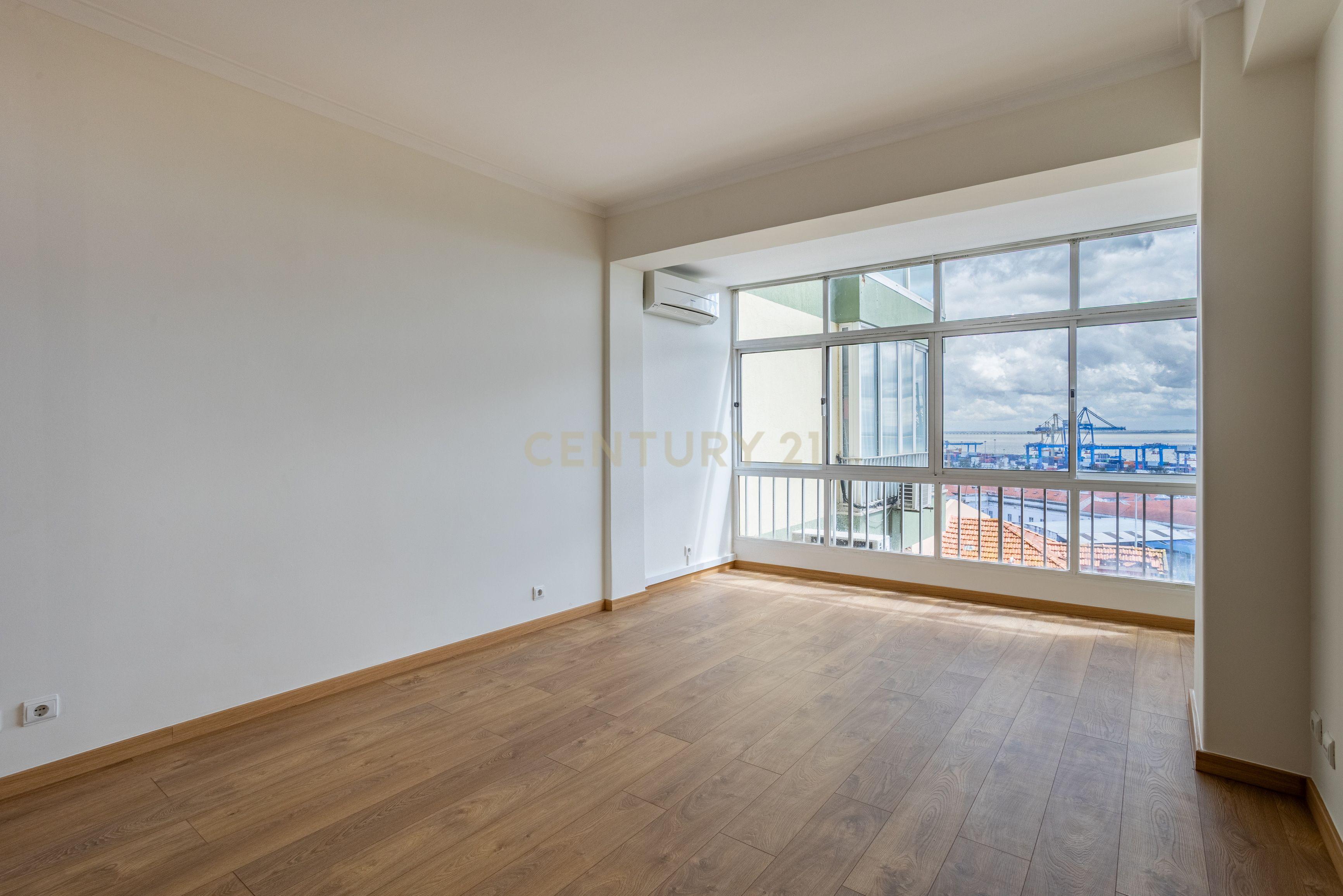 Apartamento T2 para arrendar com Vista Rio - Lisboa - Image 12