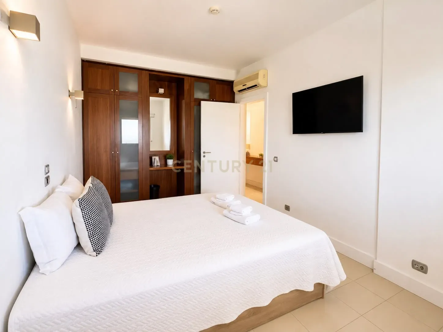 Fotografia 3 de Apartamento T1 com Vista Mar em Localização Privilegiada